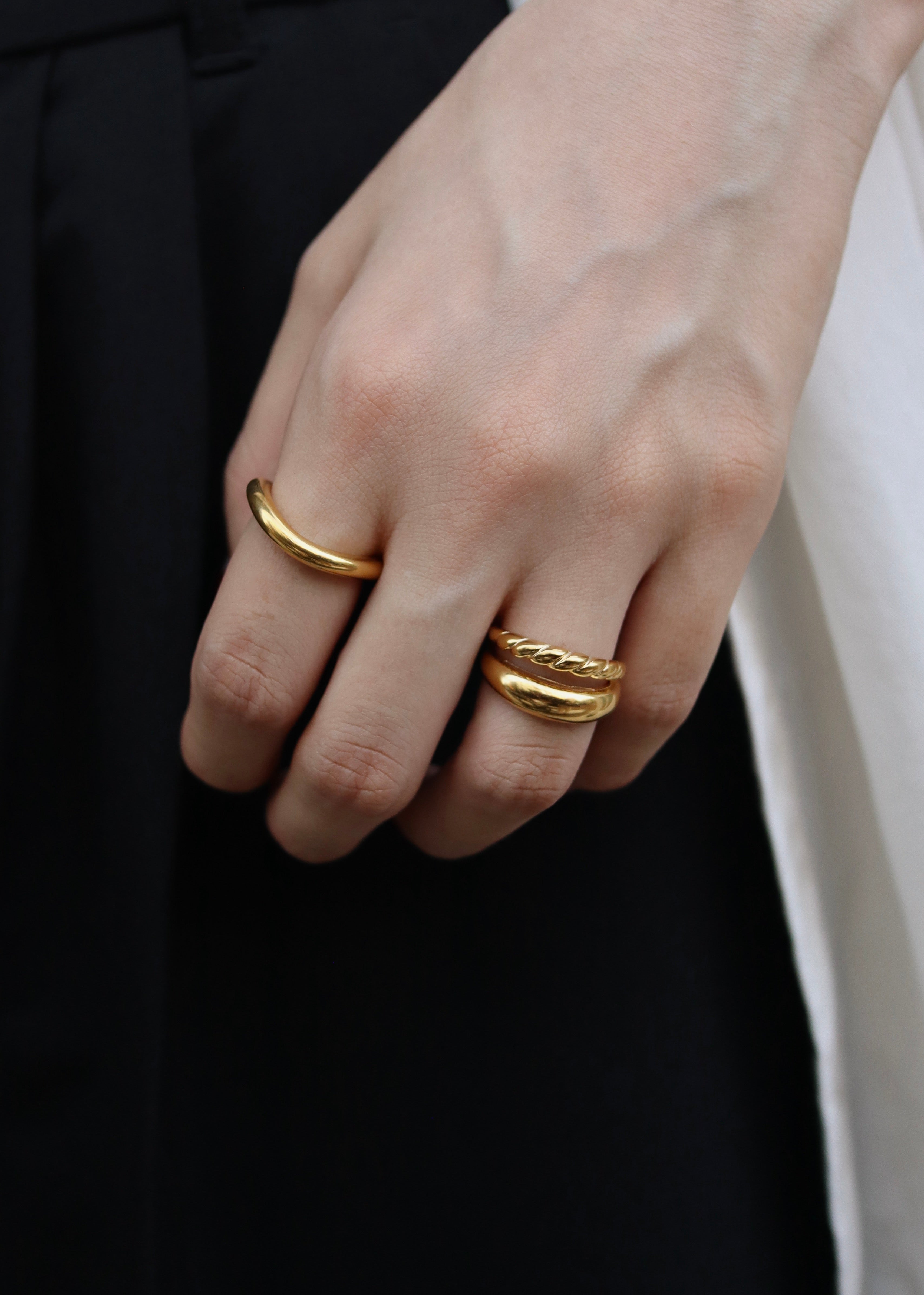 two line asymmetry ring | R-26-102