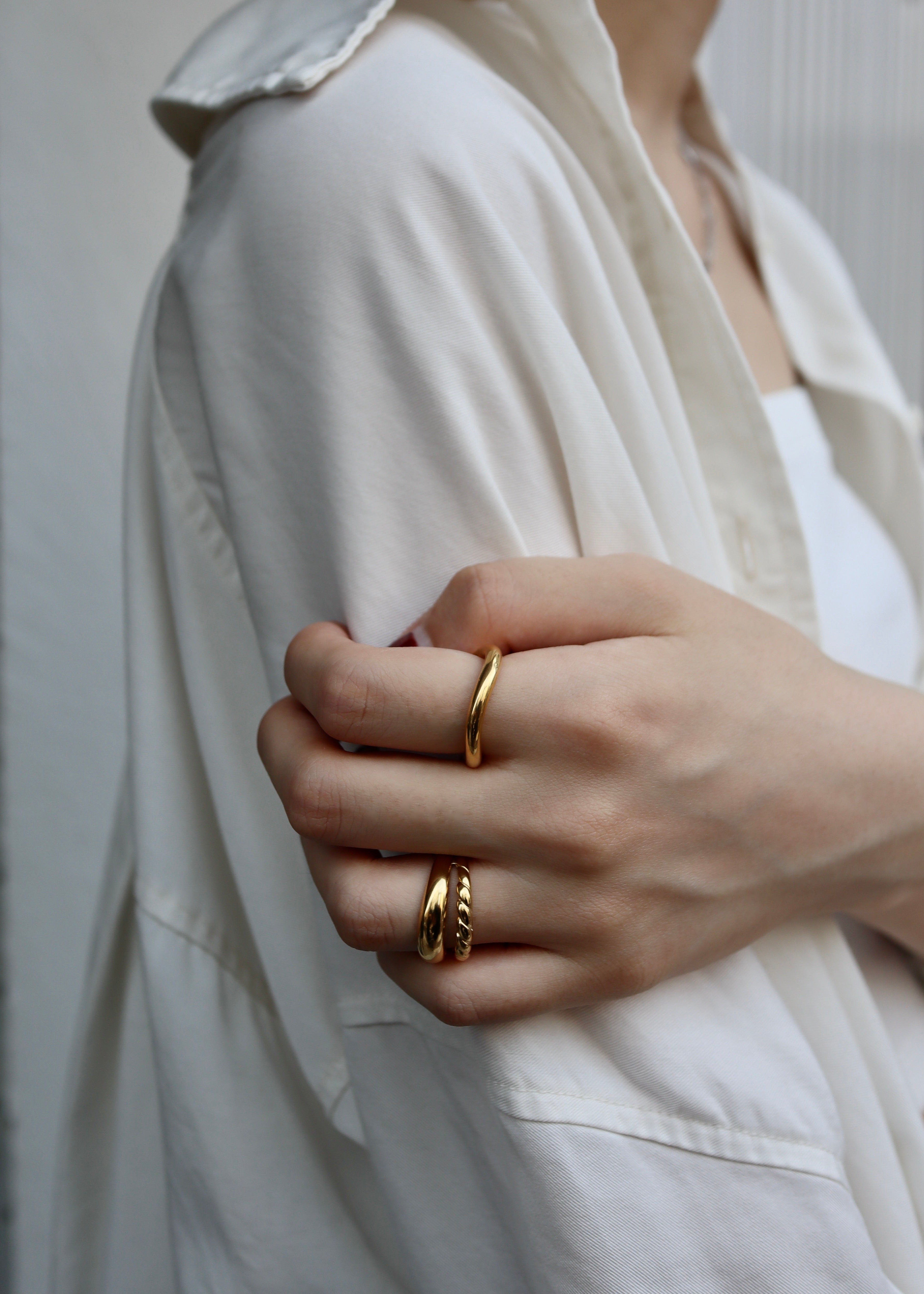 two line asymmetry ring | R-26-102